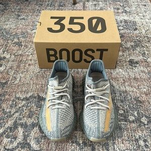 AUTHENTIC Yeezy Boost 350 V2